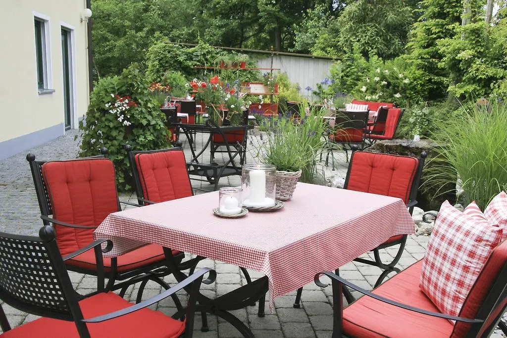Gästehaus an der Sempt - Wohlfühlen auf dem Lande Erding 3*,